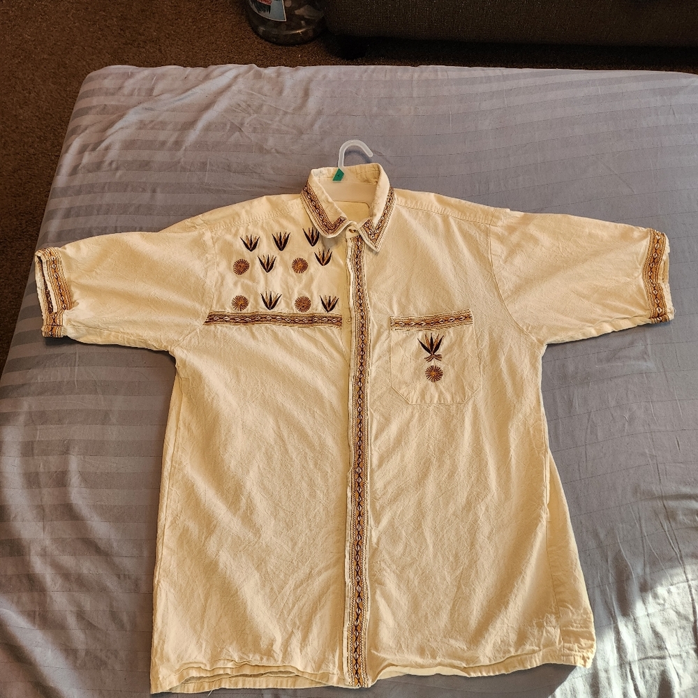 Mens button up LG